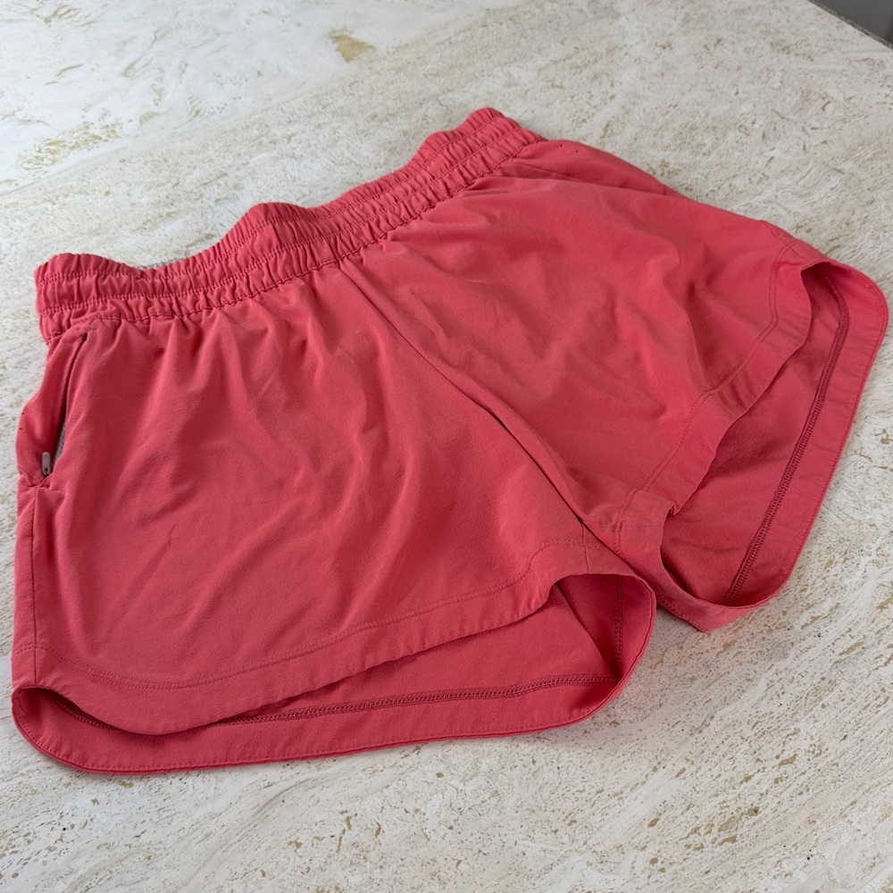 REI CO-OP Women's Coral Shorts size medium - Picture 3 of 14